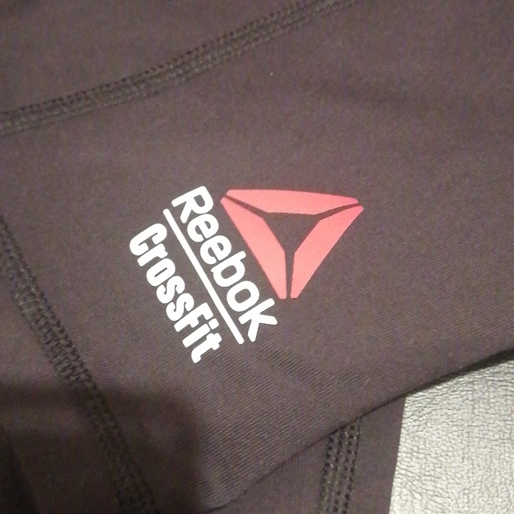 Reebok capris fitted - Picture 2 of 4